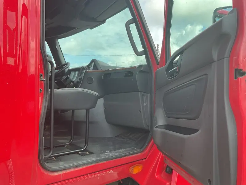 2019 INTERNATIONAL LT625