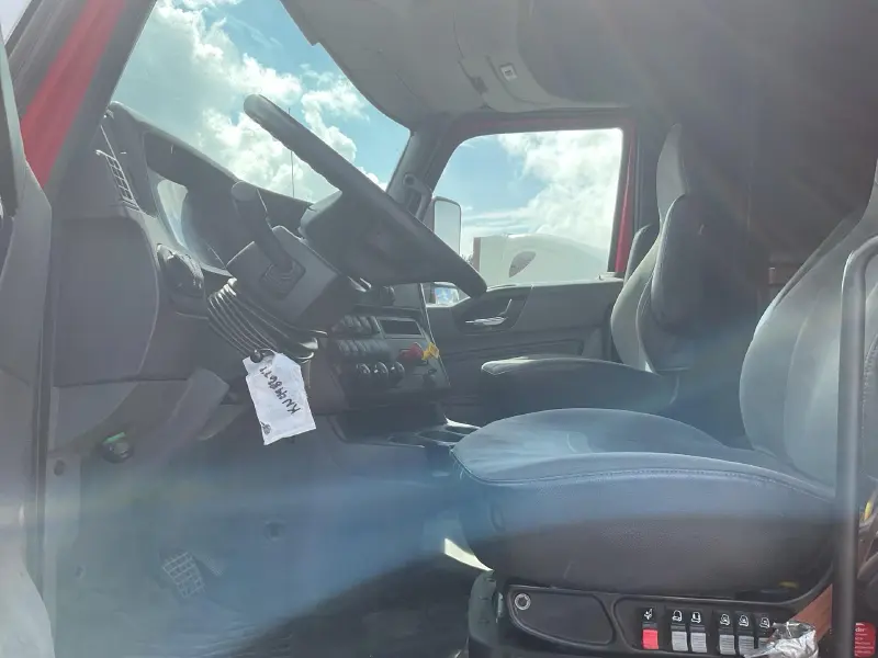 2019 INTERNATIONAL LT625