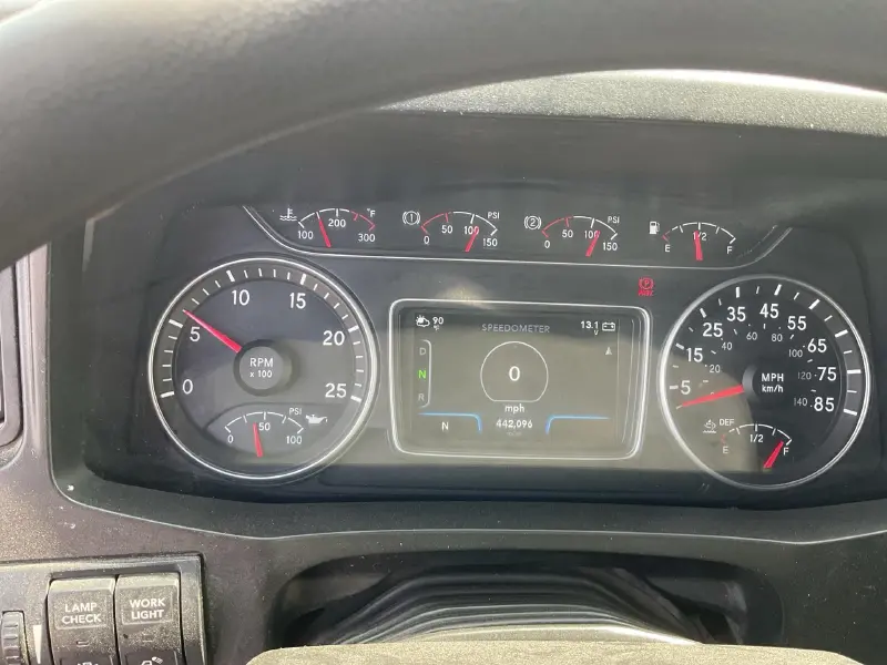 2019 INTERNATIONAL LT625