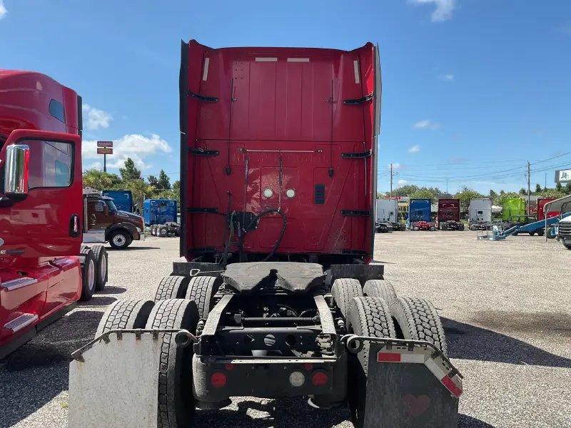 2022 INTERNATIONAL LT625