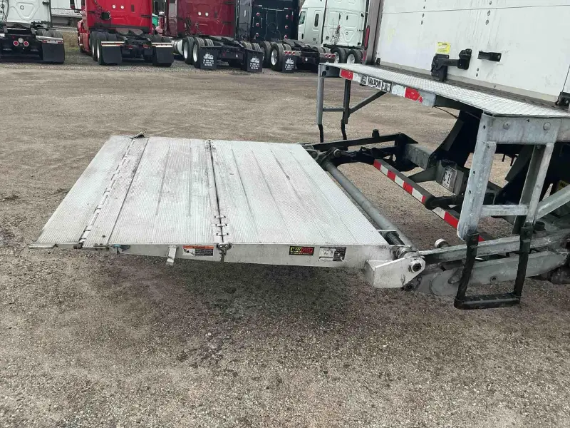 2020 FREIGHTLINER BUSINESS CLASS M2 106