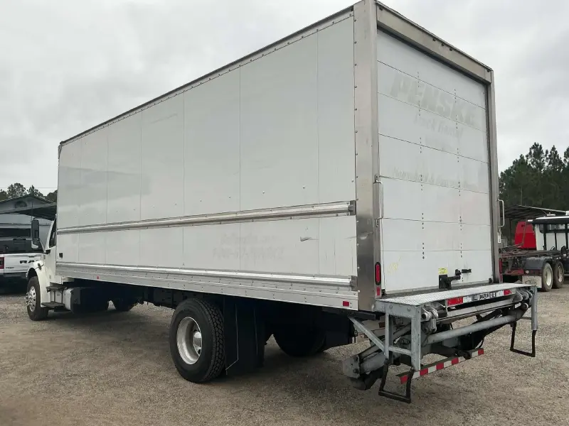2020 FREIGHTLINER BUSINESS CLASS M2 106
