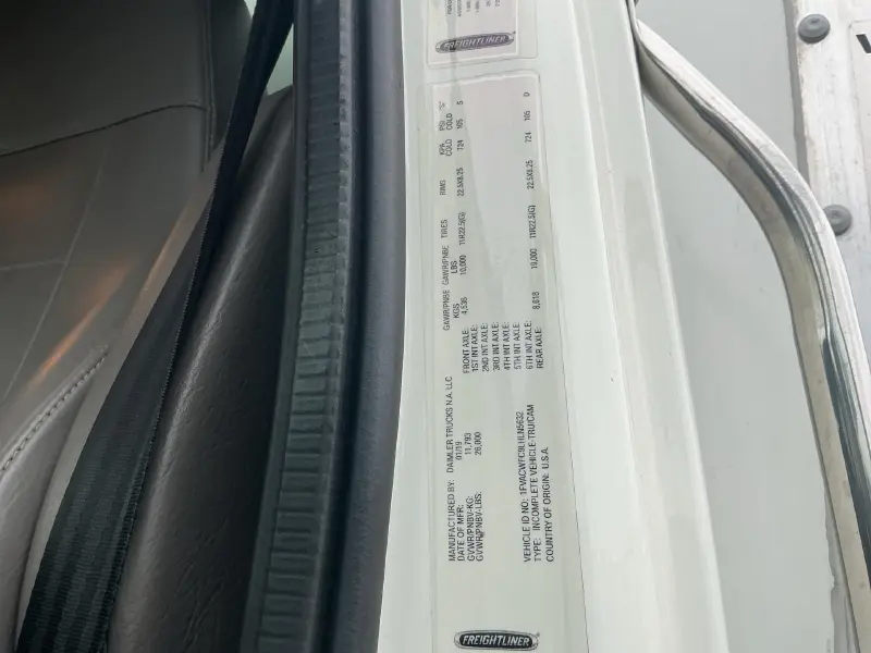 2020 FREIGHTLINER BUSINESS CLASS M2 106