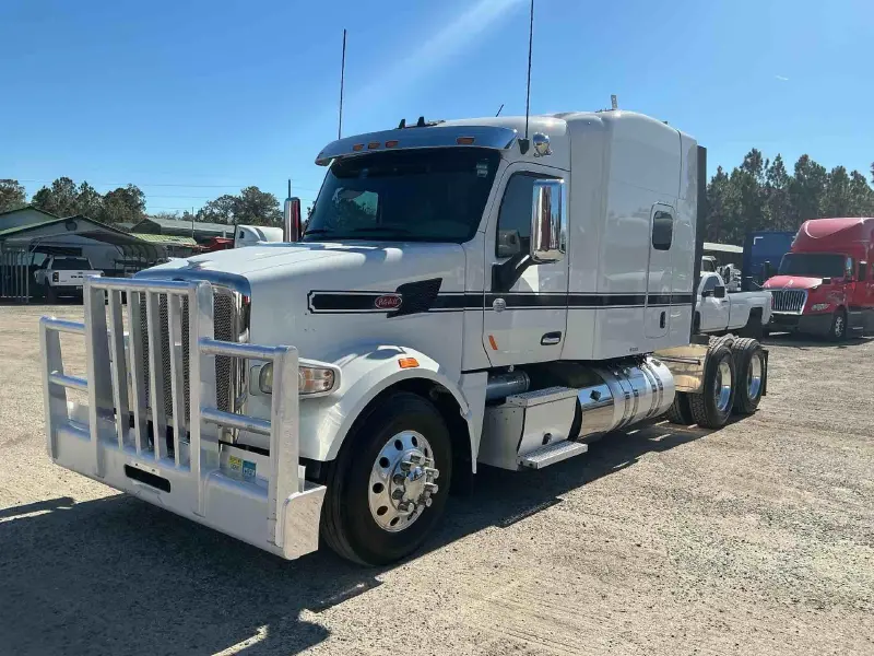2019 PETERBILT 567