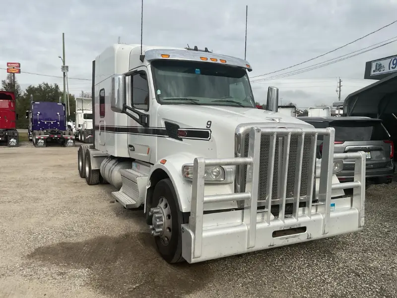 2019 PETERBILT 567