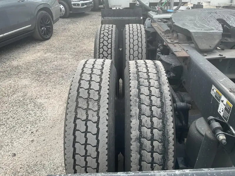 2019 PETERBILT 567