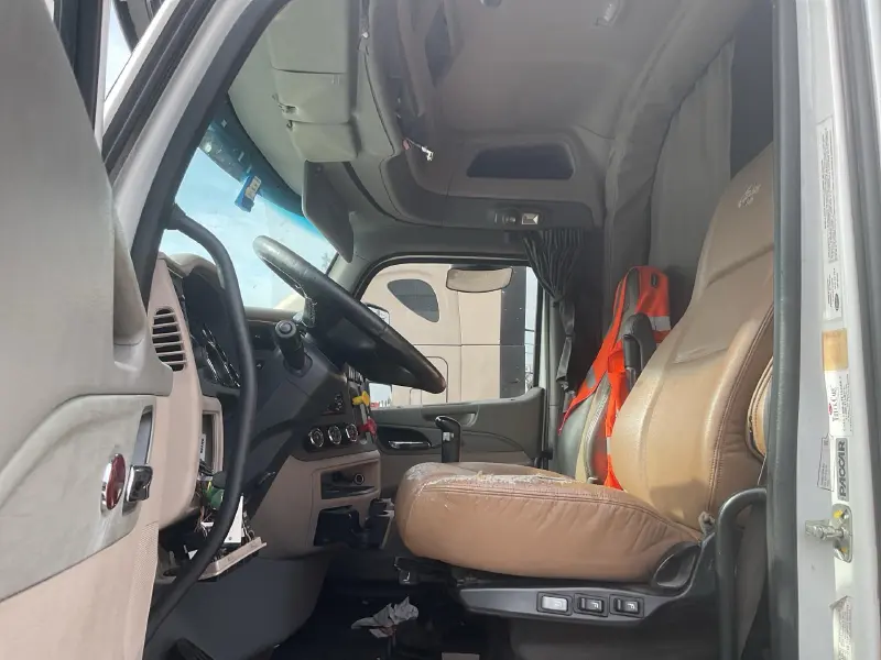 2019 PETERBILT 567
