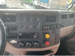 2019 PETERBILT 567