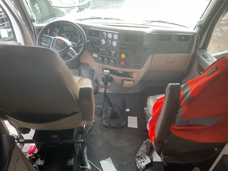 2019 PETERBILT 567