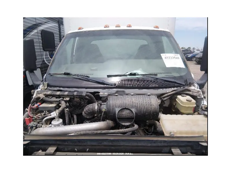 2005 CHEVROLET 5500