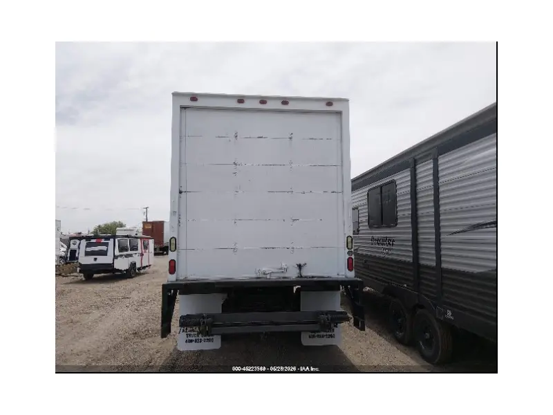 2005 CHEVROLET 5500