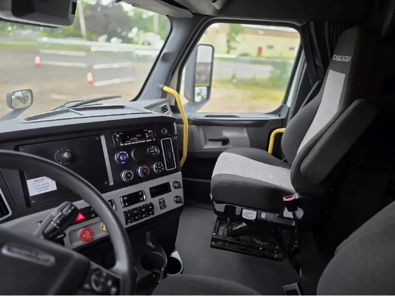 2022 Freightliner Cascadia