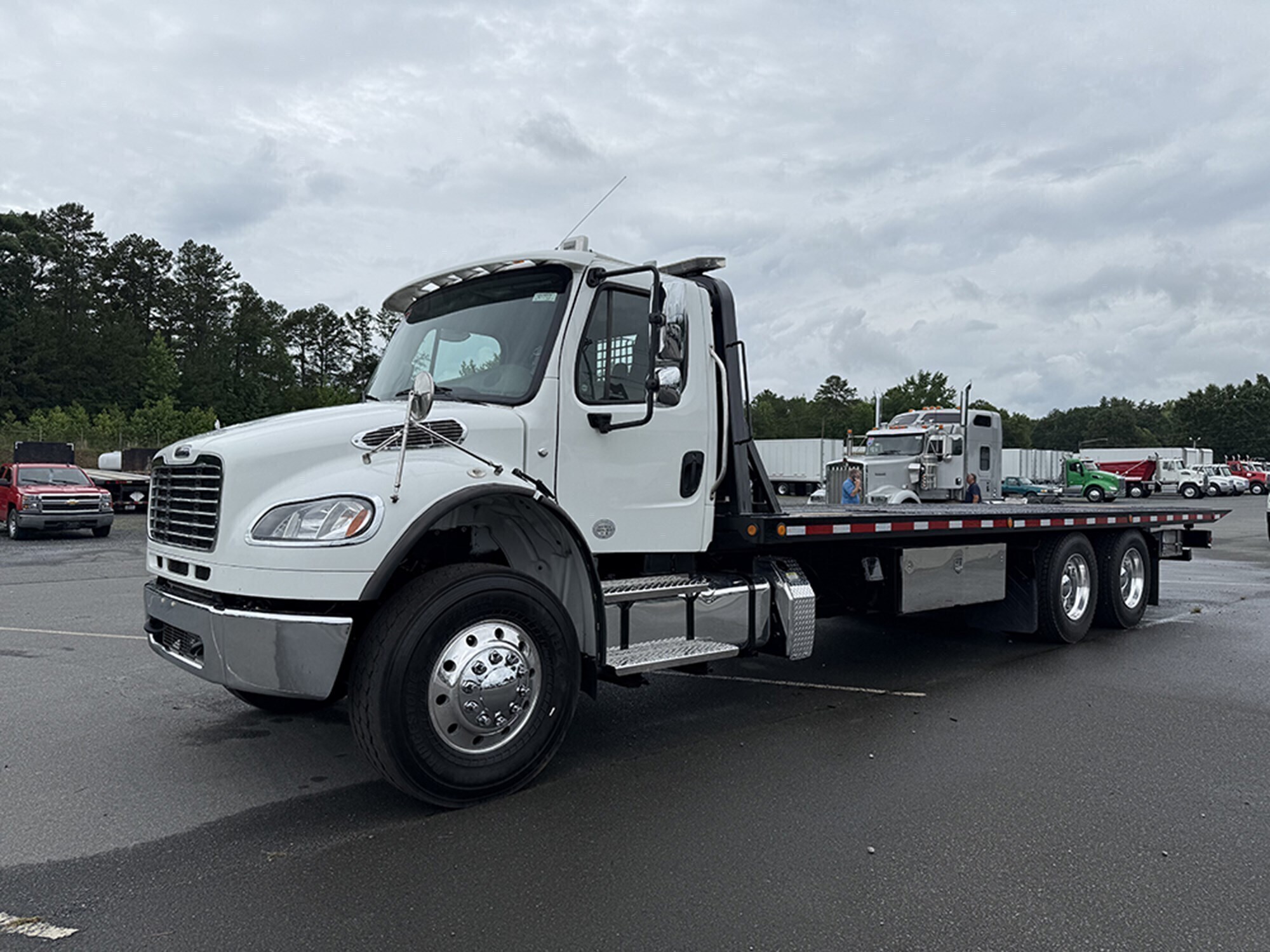 2020 FREIGHTLINER BUSINESS CLASS M2 106 in Columbia, SC