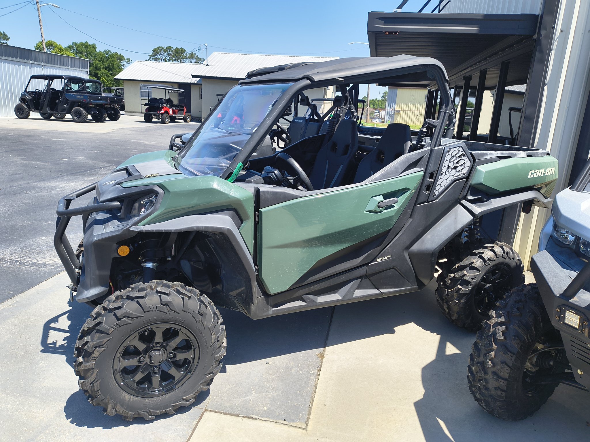 2022 Can-Am Commander DPS 700 Recreation / Sport ATV