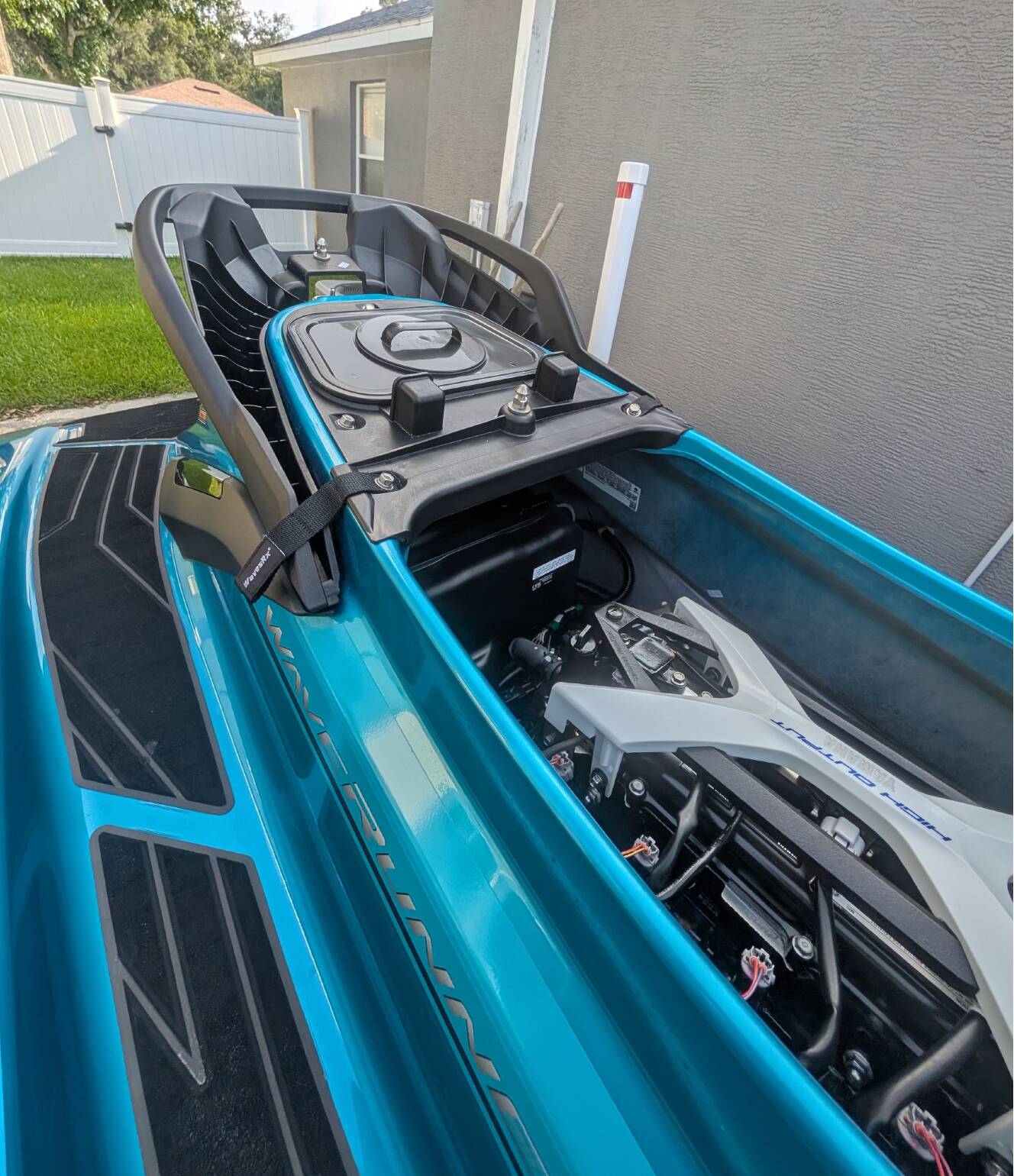 A photo of this 2026 Yamaha WAVERUNNER FX CRUISER HO
