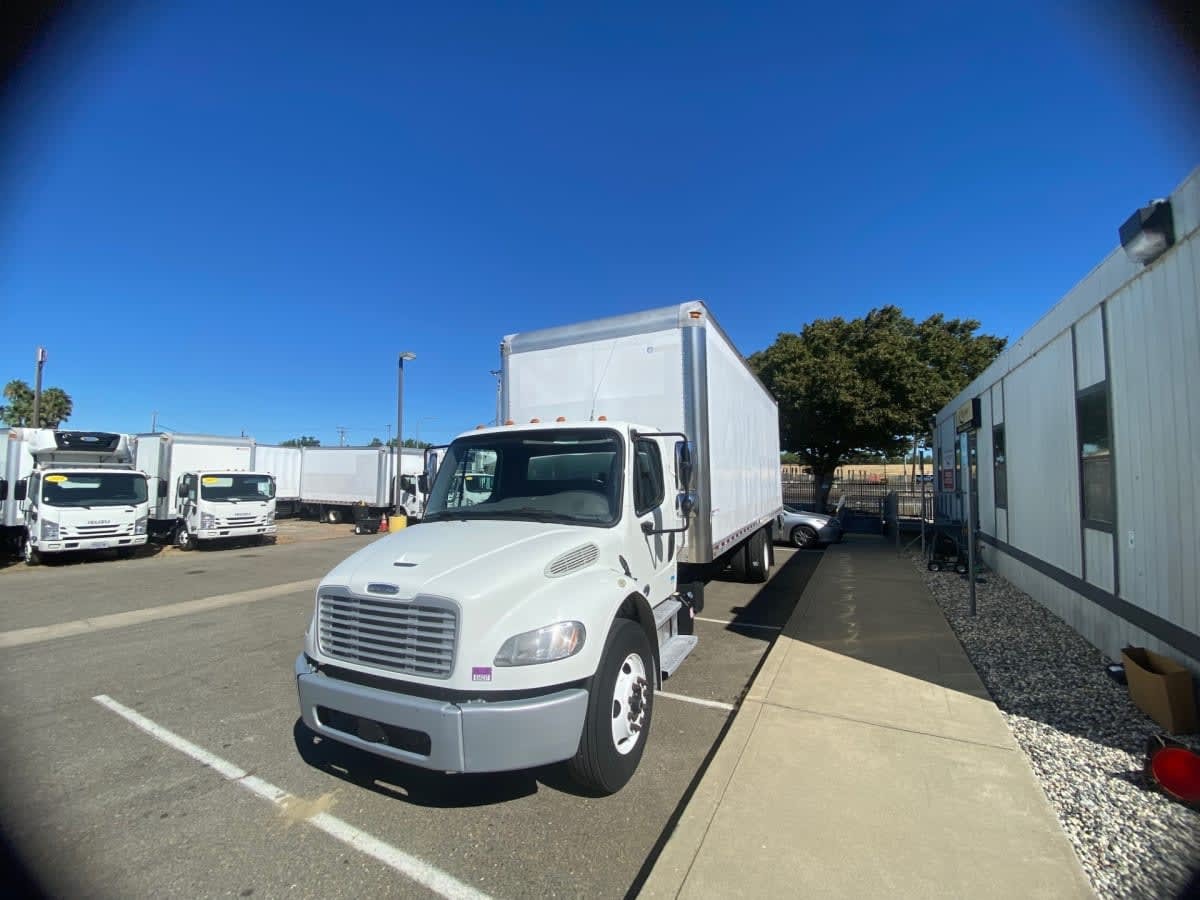 2018 FREIGHTLINER BUSINESS CLASS M2 106 in Santa Fe Springs, CA
