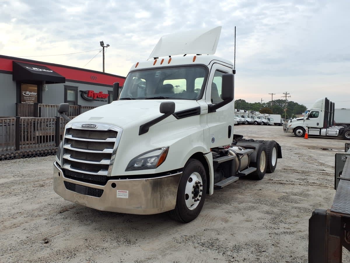 2020 FREIGHTLINER CASCADIA 126 in Greenville, SC