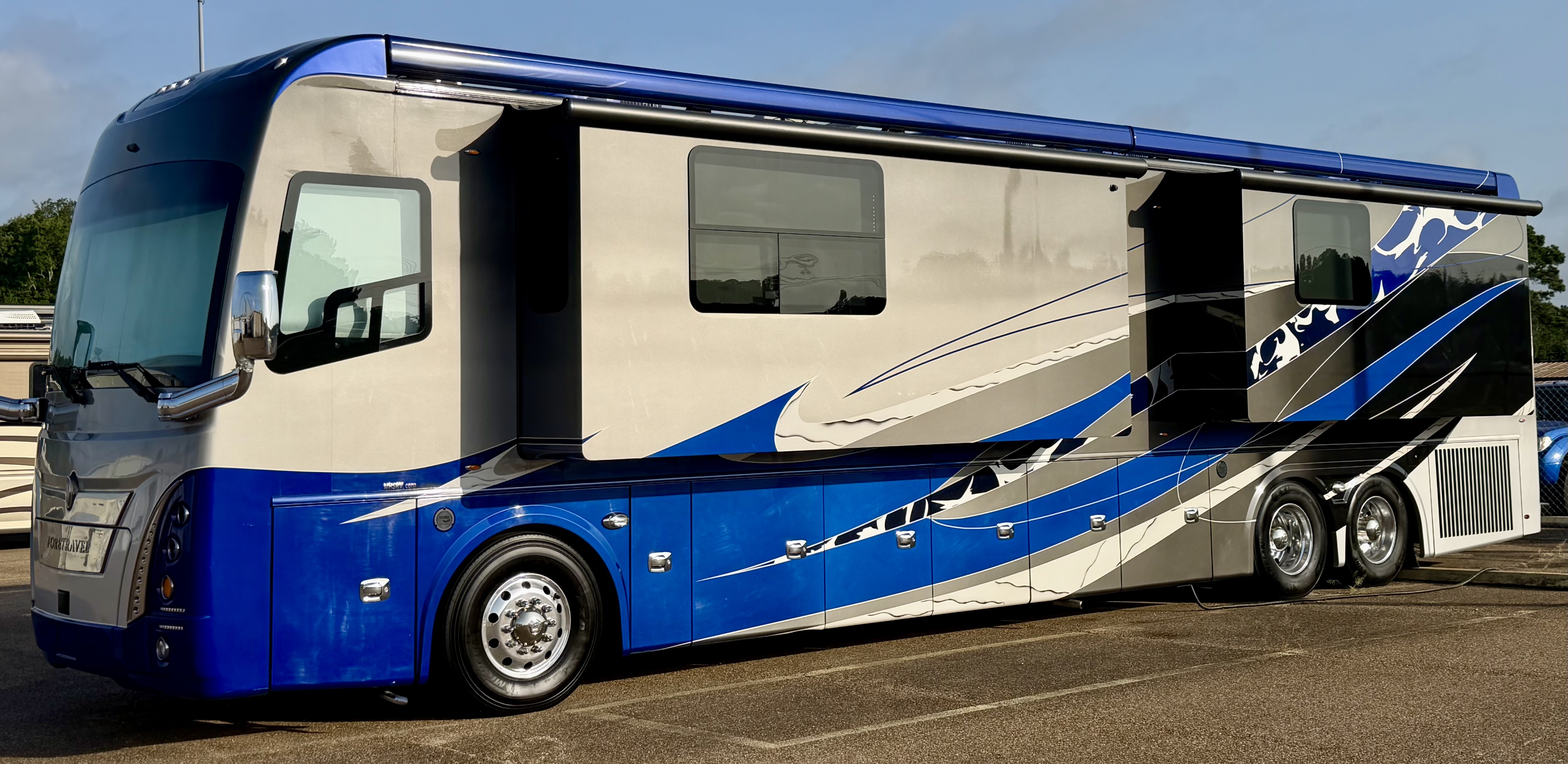 2019 Foretravel IH-45 Class A Diesel Motorhome - Diesel Pusher RV
