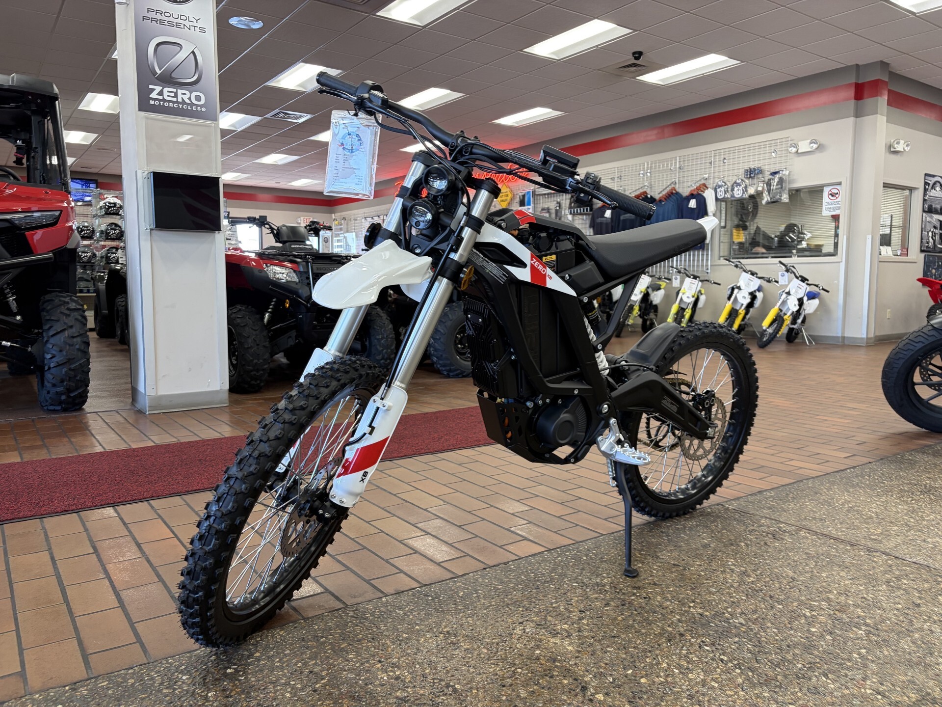 2026 Zero Motorcycles XB BASE in St. Louis, MO