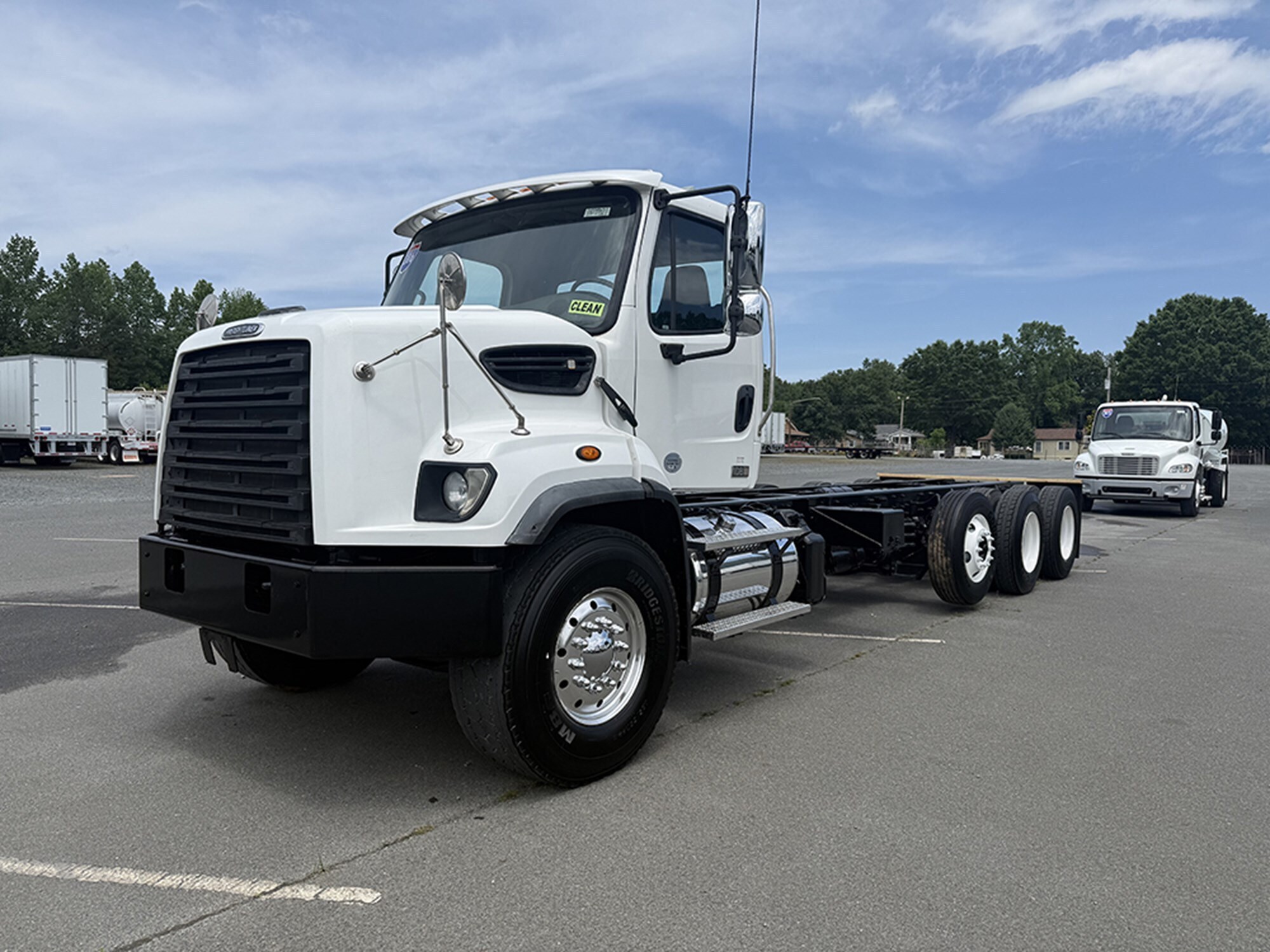 2016 FREIGHTLINER 108 SD in Ashland, VA