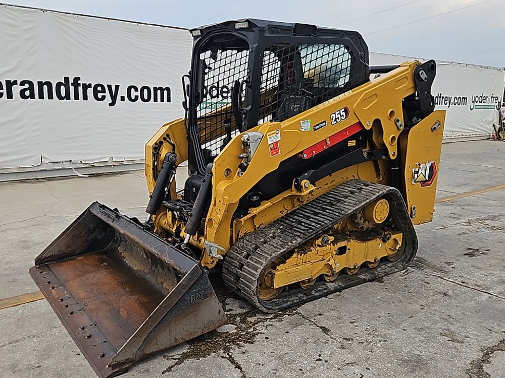 2025 CAT 255 in North Baltimore, OH