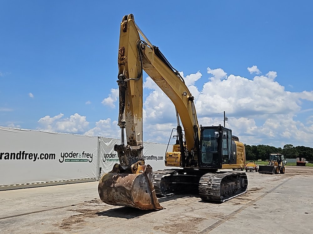 2015 CAT 336FL in North Baltimore, OH