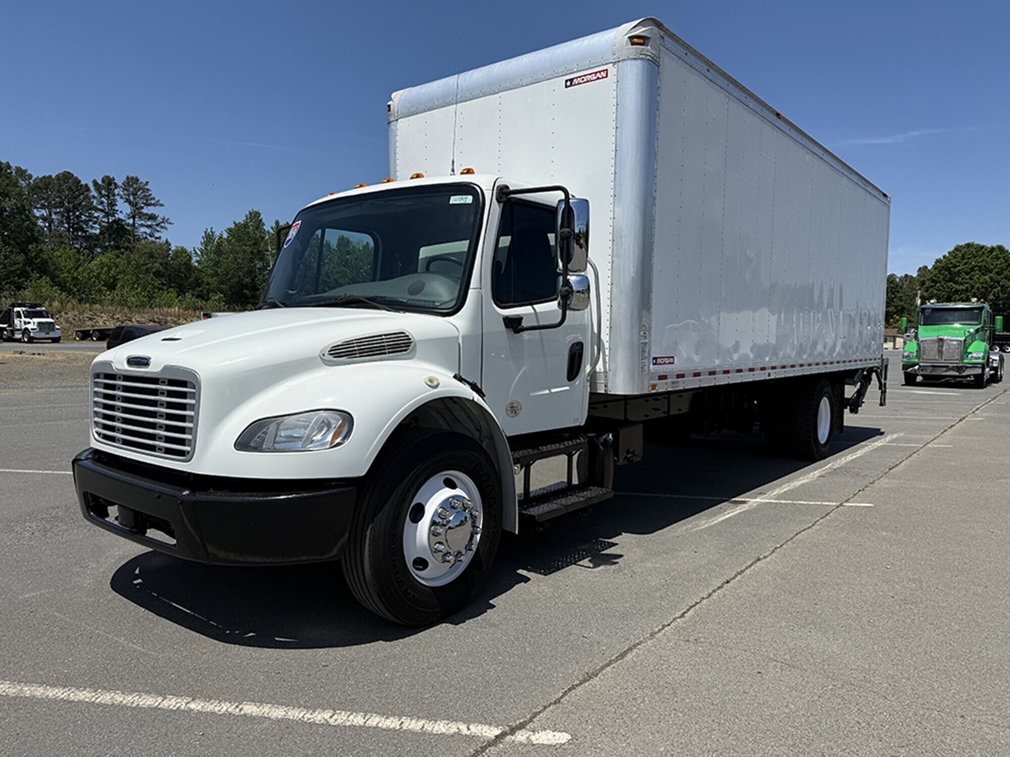 2019 FREIGHTLINER BUSINESS CLASS M2 106 in Charlotte, NC