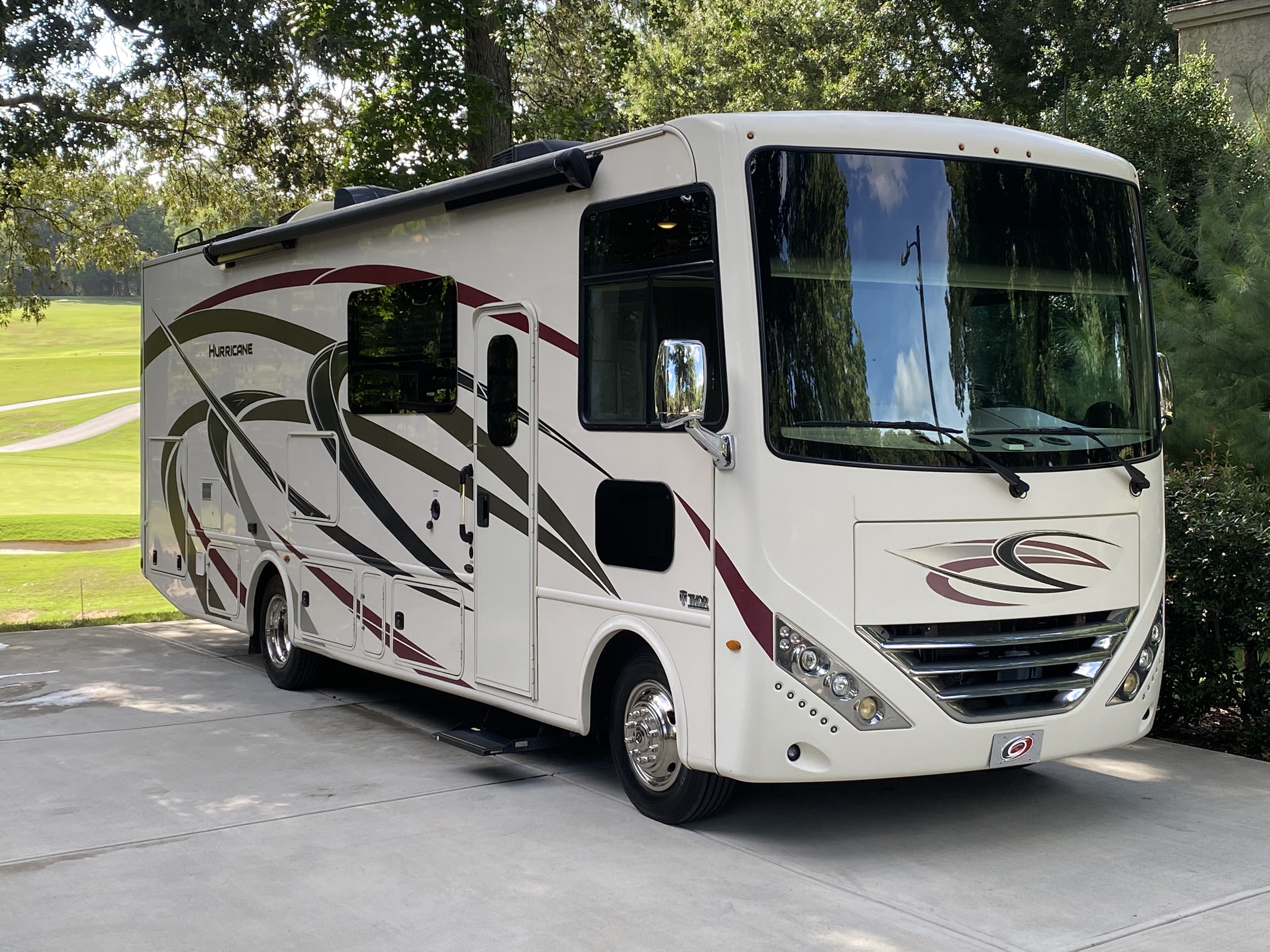 2020 Thor Motor Coach HURRICANE 29M RV