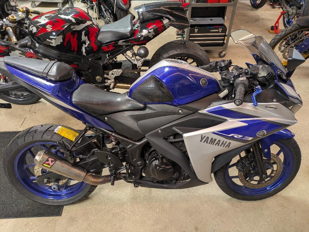 2015 Yamaha YZF R3 R3 in Sunbury, OH