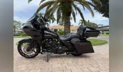 2019 Harley-Davidson STREET GLIDE SPECIAL Cruiser motorcycle