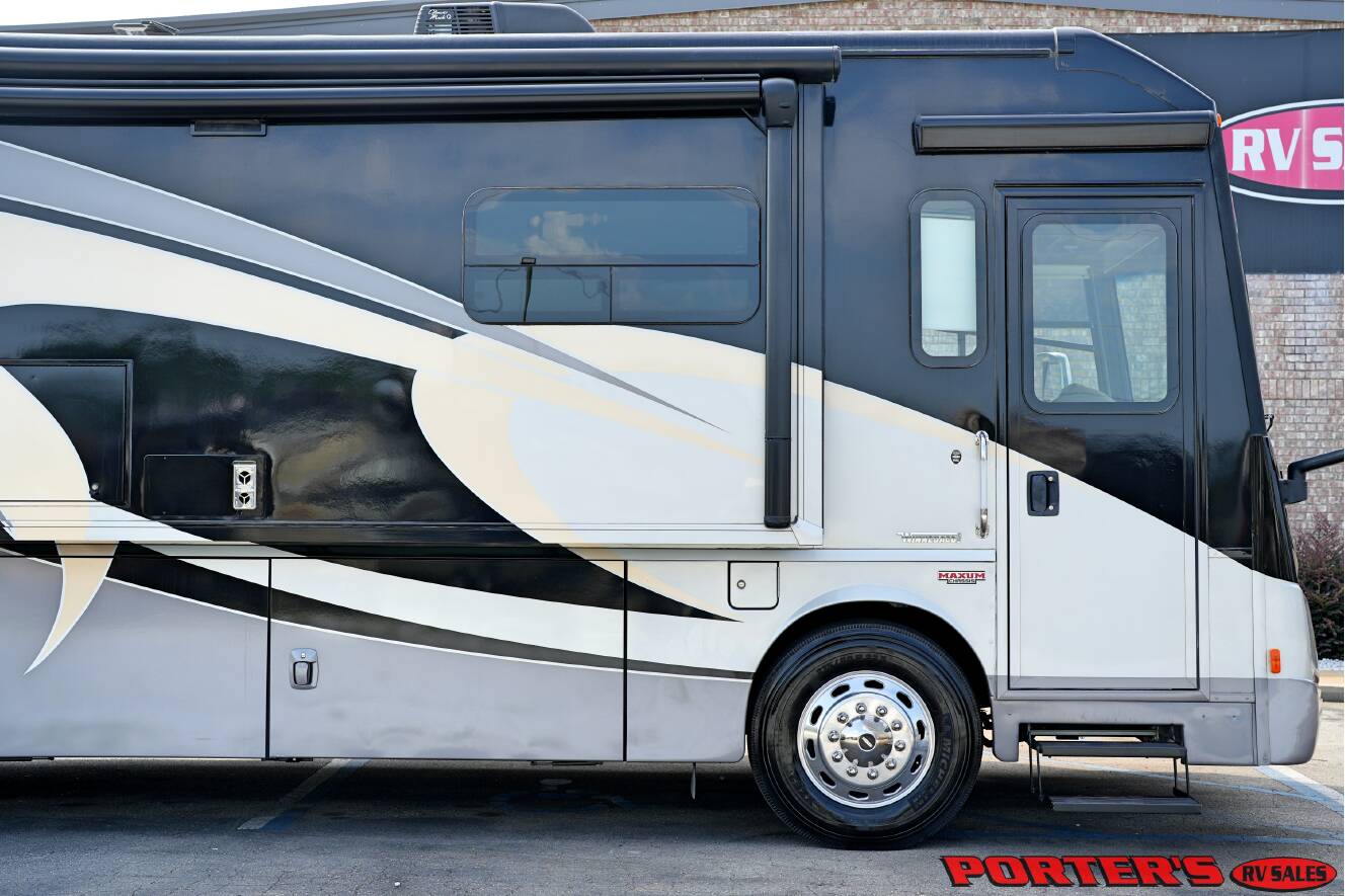 A photo of this 2015 Itasca MERIDIAN 36M