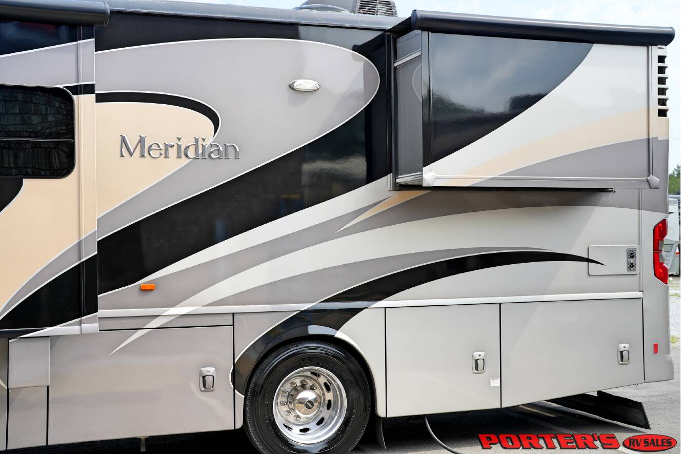 A photo of this 2015 Itasca MERIDIAN 36M