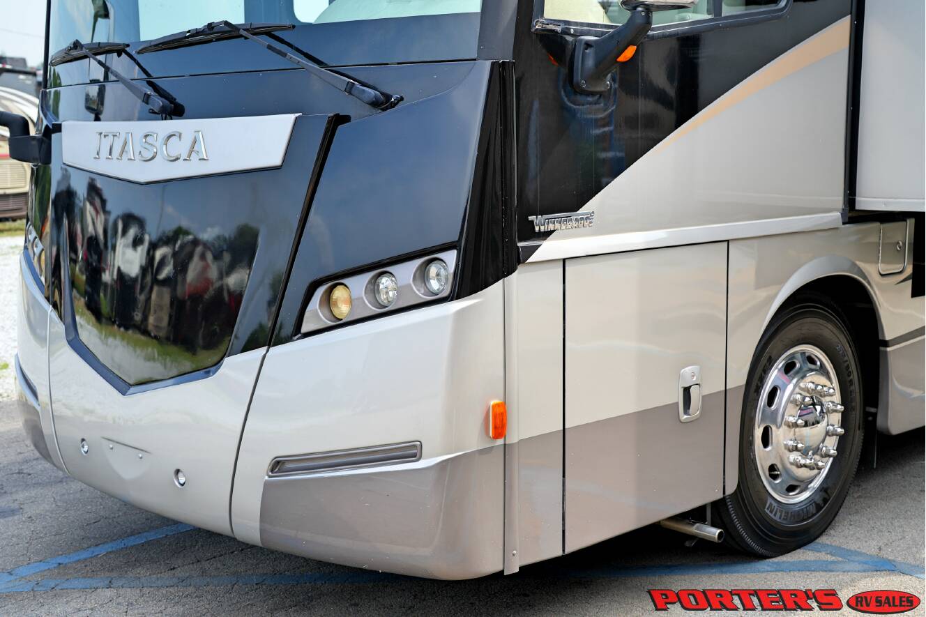 A photo of this 2015 Itasca MERIDIAN 36M