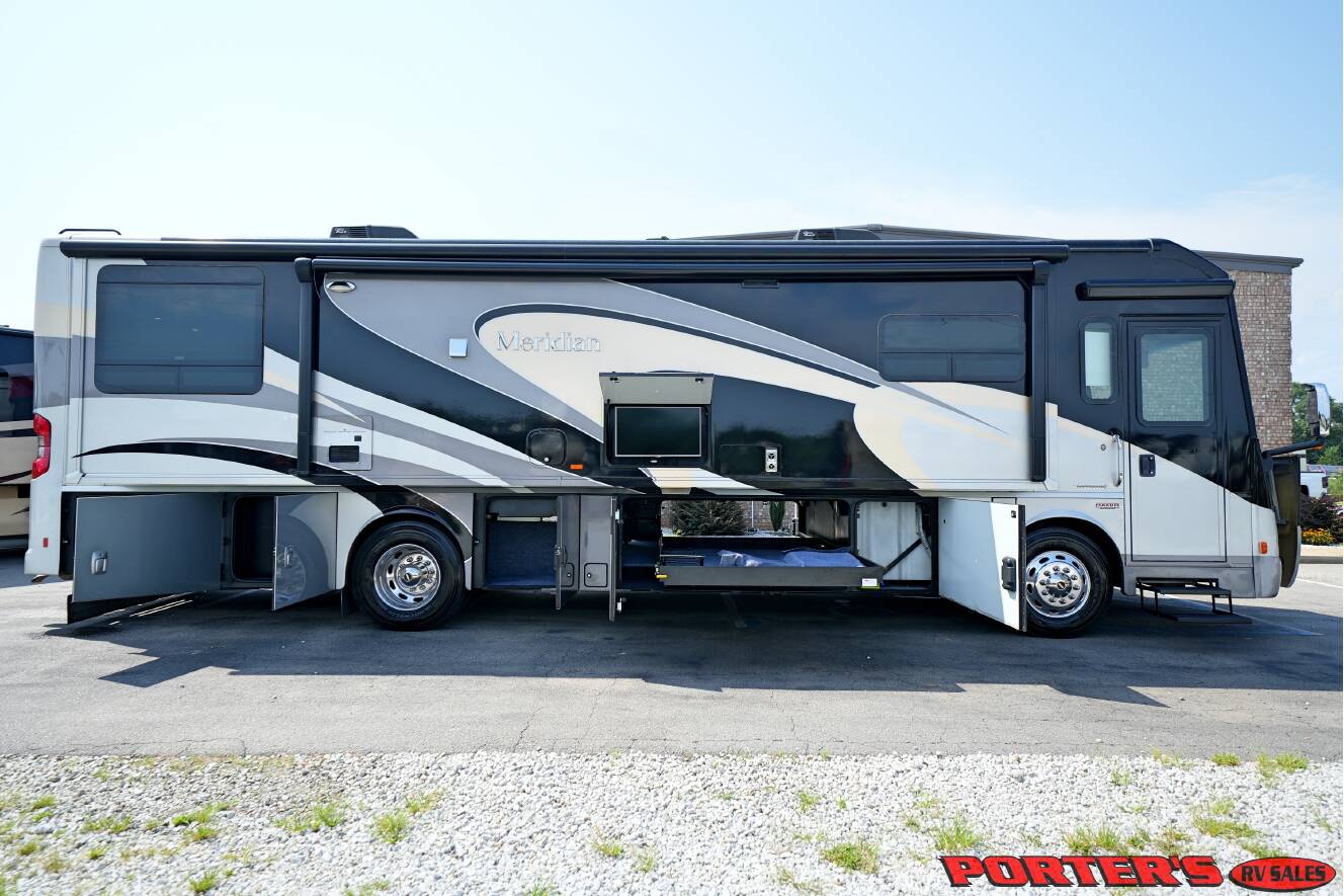 A photo of this 2015 Itasca MERIDIAN 36M