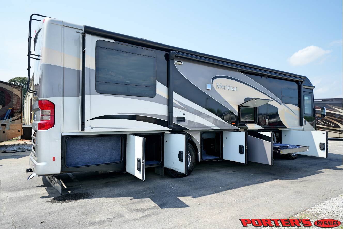 A photo of this 2015 Itasca MERIDIAN 36M
