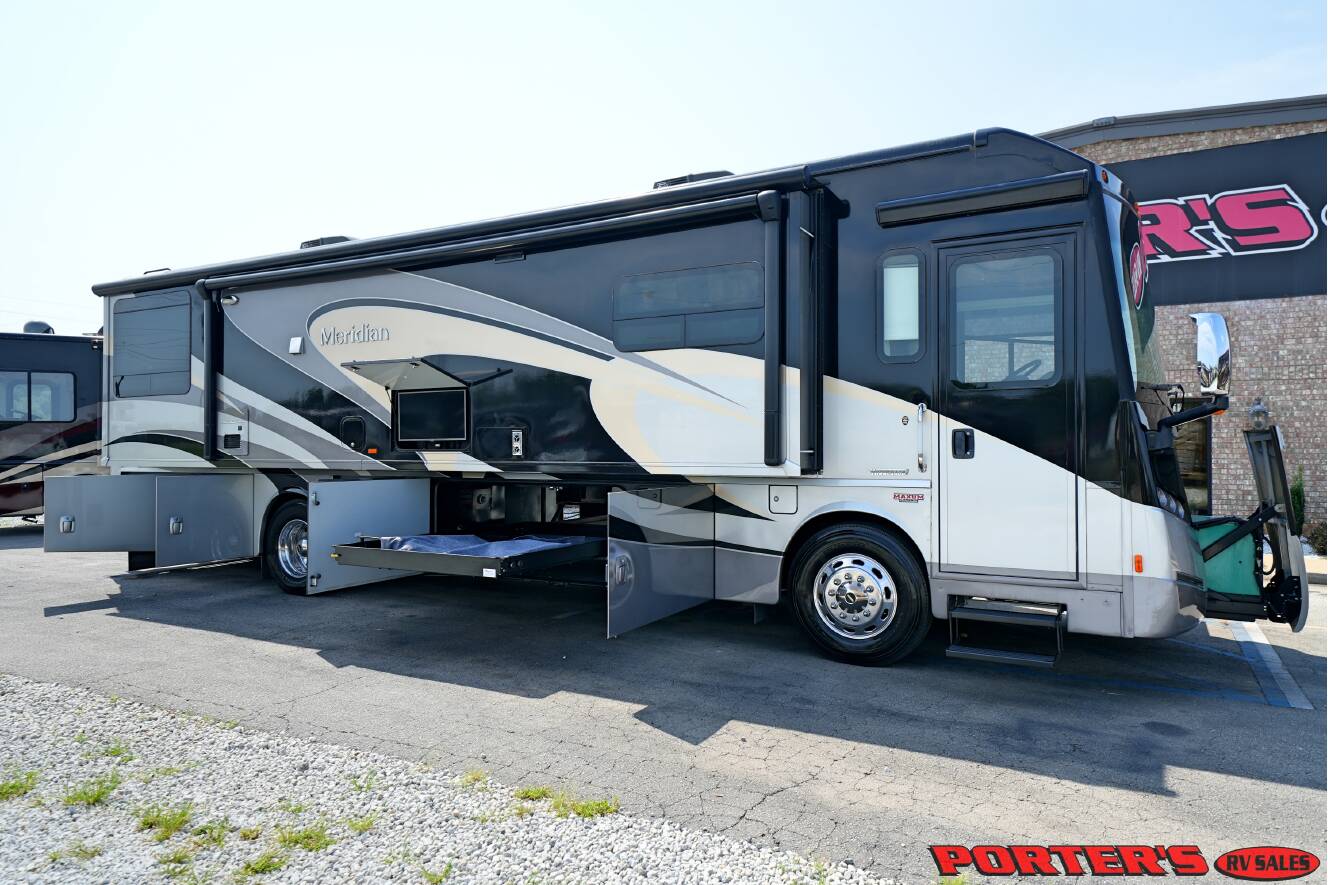 A photo of this 2015 Itasca MERIDIAN 36M