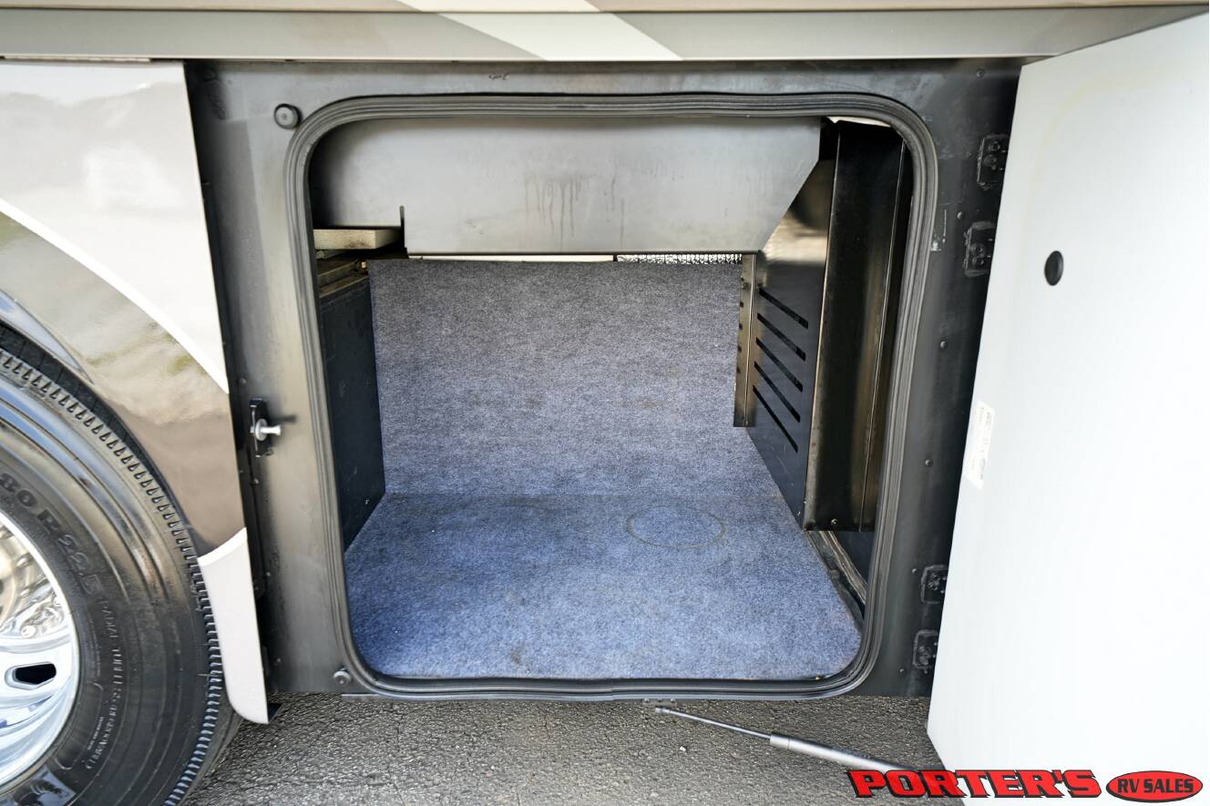 A photo of this 2015 Itasca MERIDIAN 36M