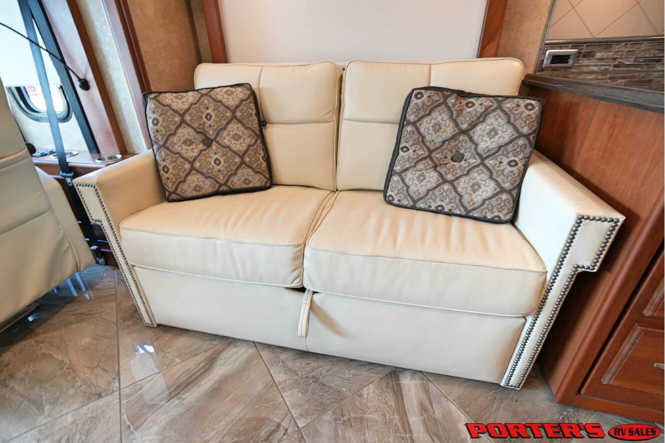 A photo of this 2015 Itasca MERIDIAN 36M