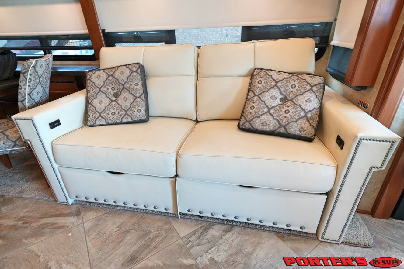 A photo of this 2015 Itasca MERIDIAN 36M