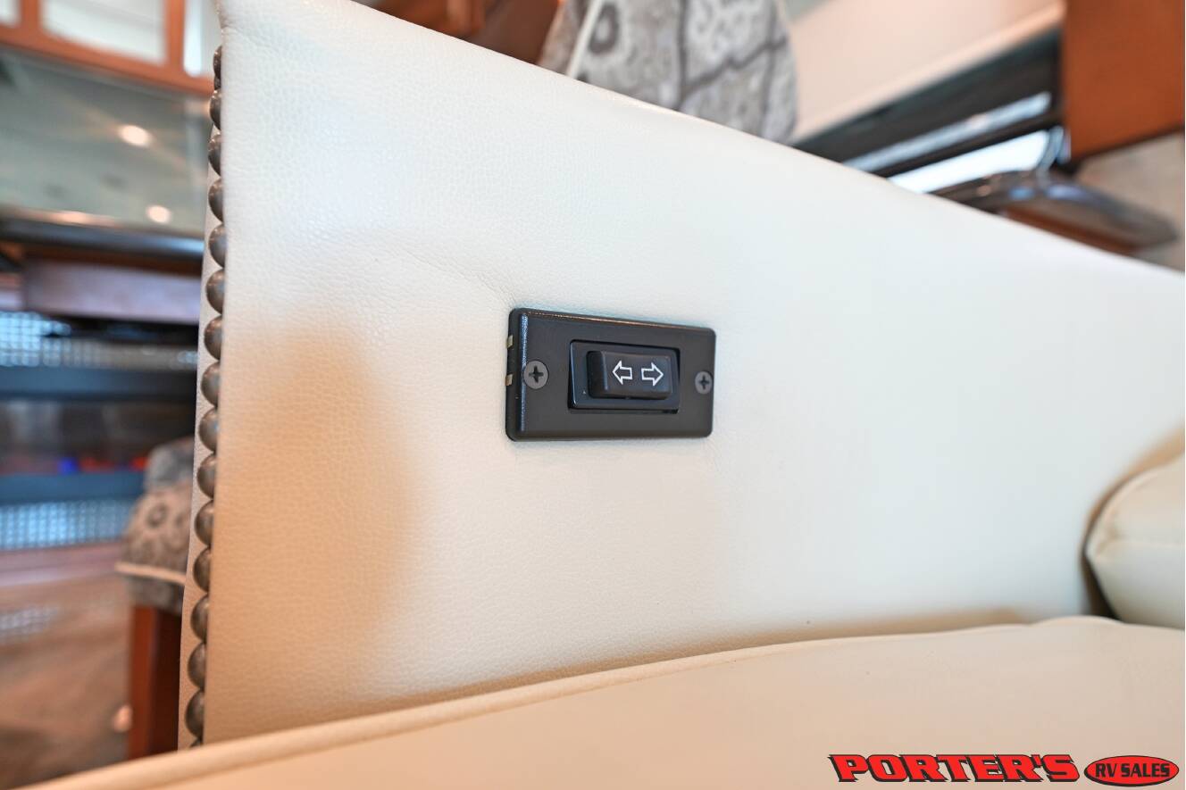 A photo of this 2015 Itasca MERIDIAN 36M