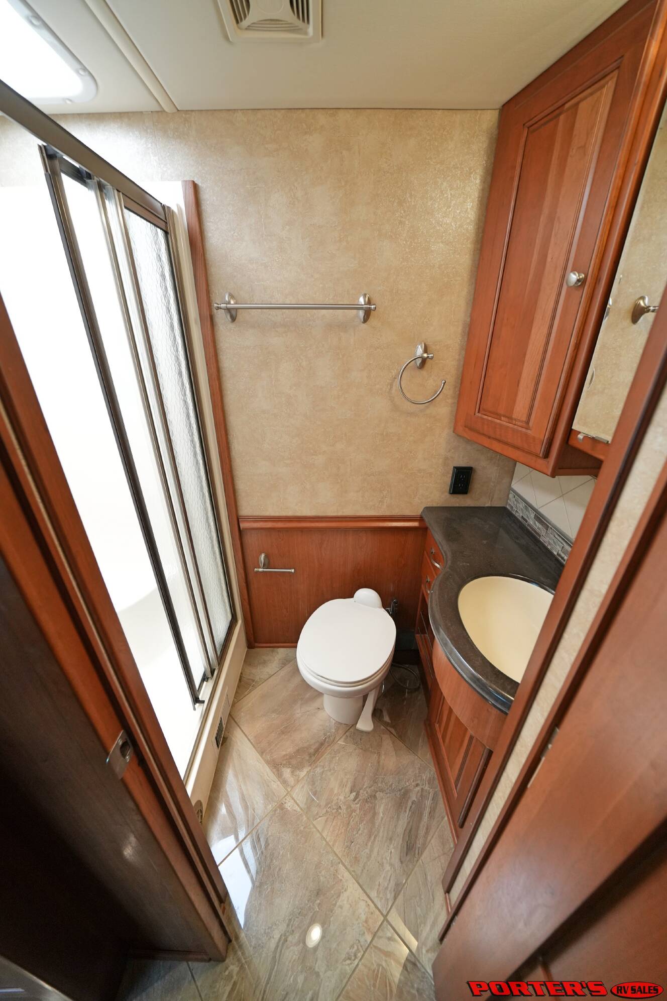 A photo of this 2015 Itasca MERIDIAN 36M