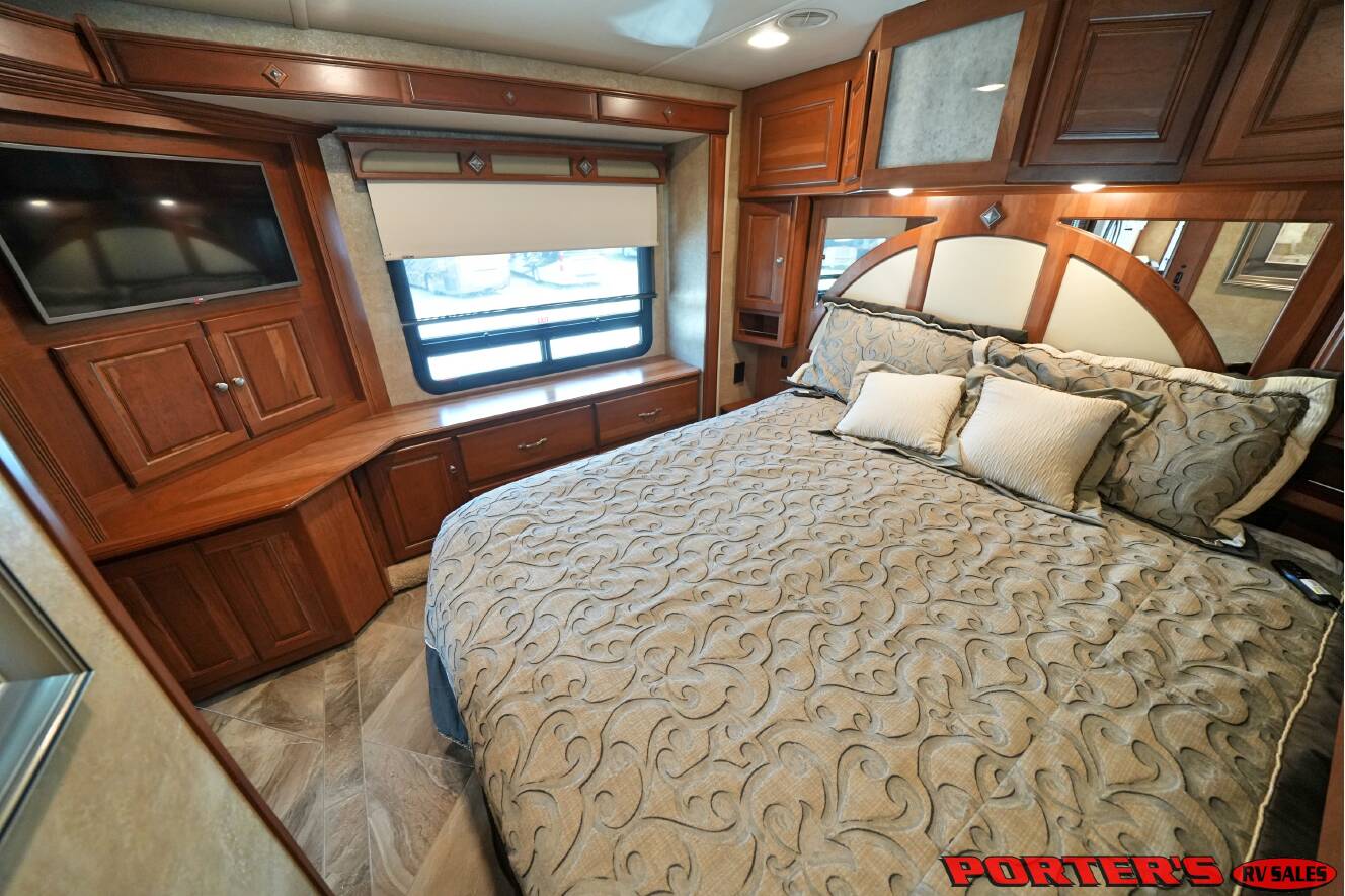 A photo of this 2015 Itasca MERIDIAN 36M