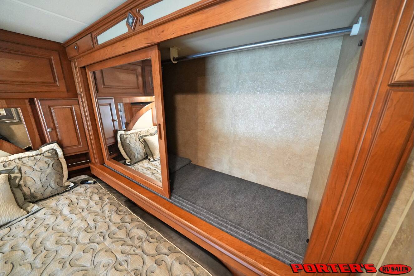 A photo of this 2015 Itasca MERIDIAN 36M