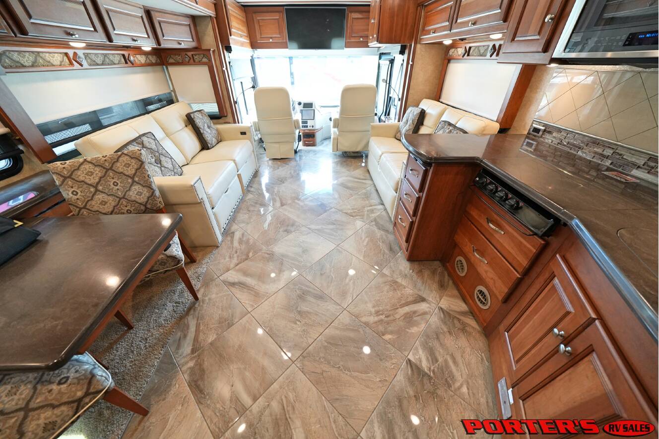 A photo of this 2015 Itasca MERIDIAN 36M