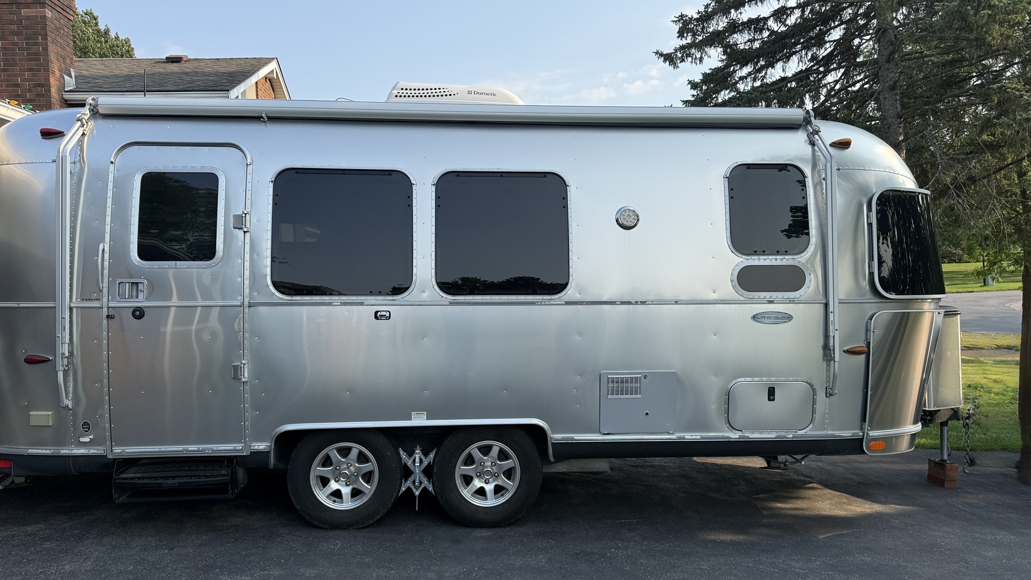 2015 Airstream FLYING CLOUD 23FB QUEEN RV
