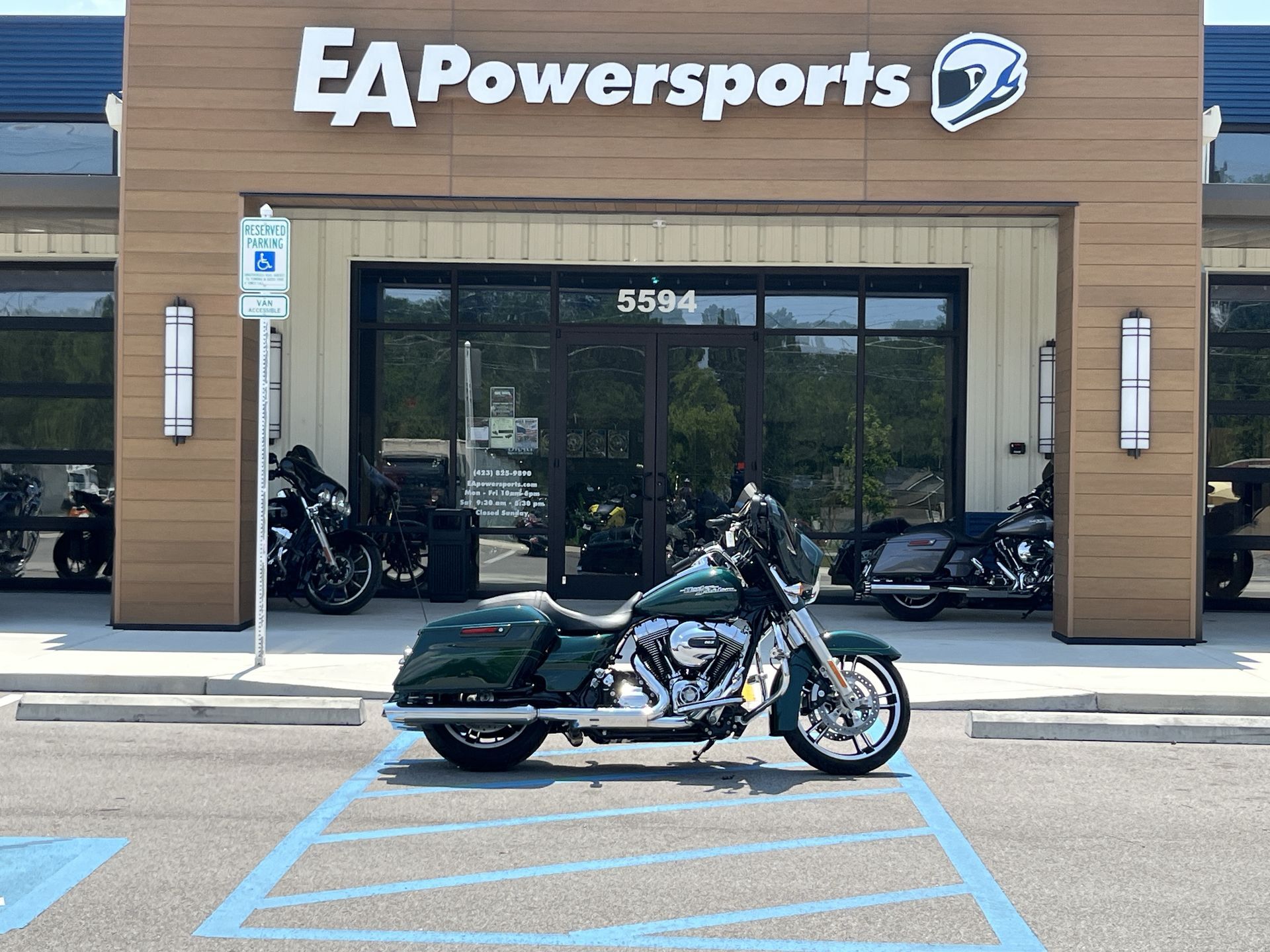 2015 Harley-Davidson STREET GLIDE FLHXS BASE in East Ridge, TN