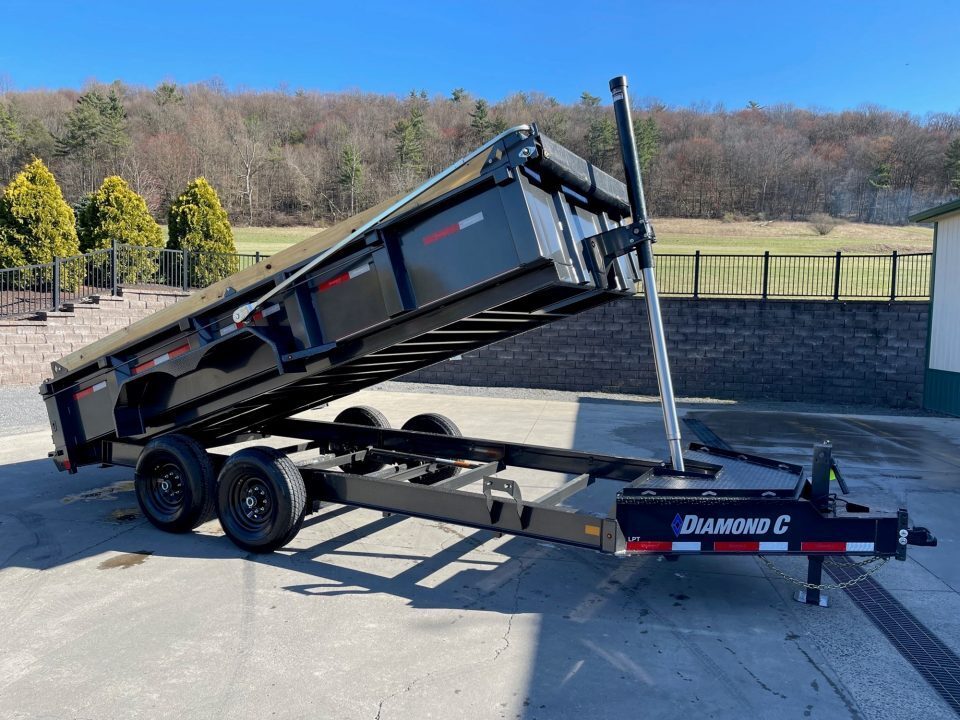 2026 DIAMOND C LPT207 in Cocolamus, PA