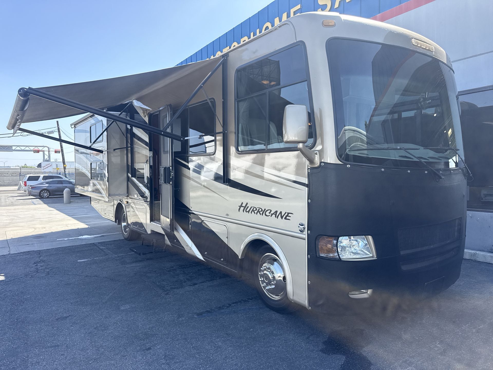 2011 Thor Motor Coach HURRICANE 31G RV