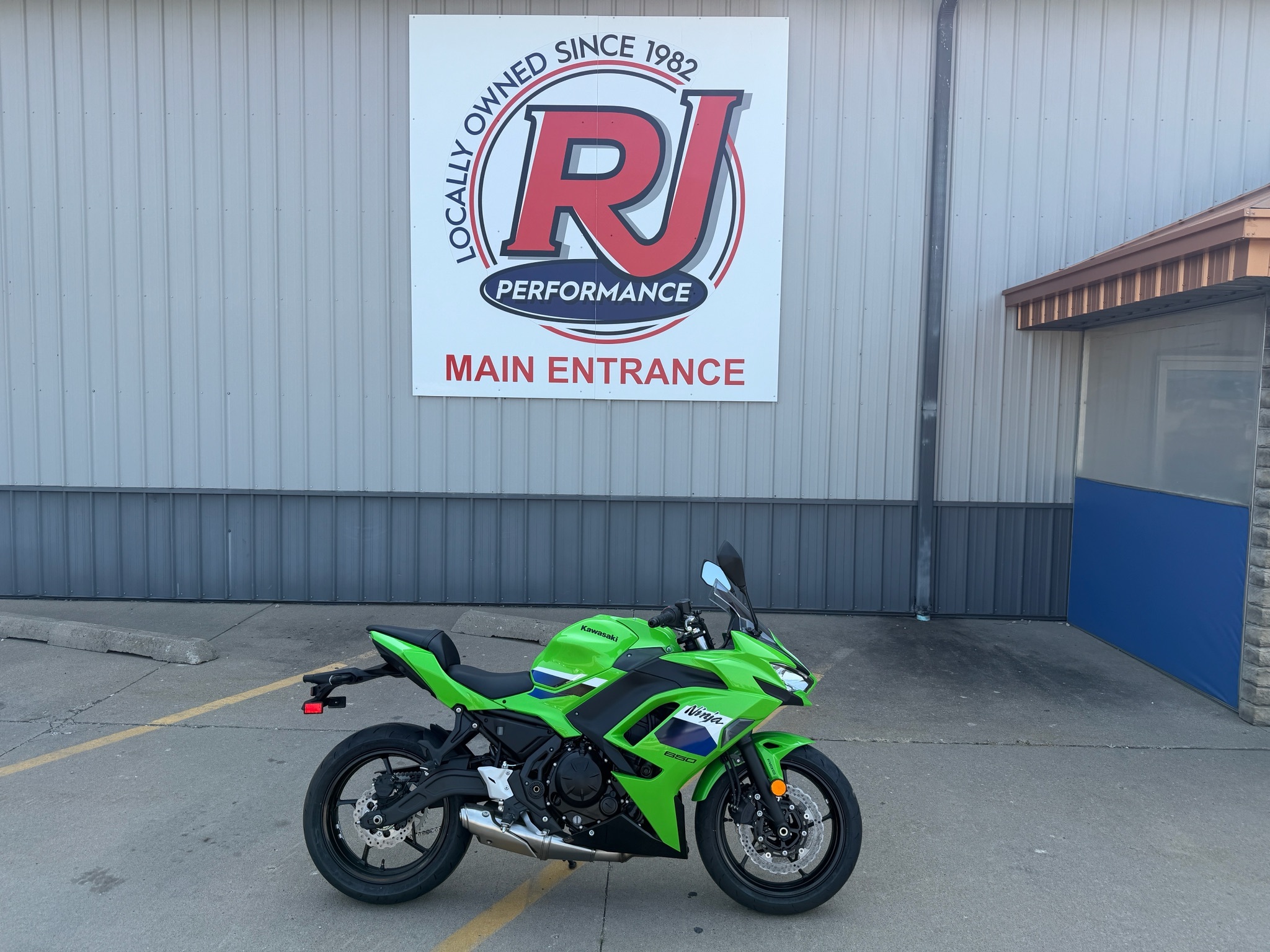2026 Kawasaki Ninja® 650 ABS ABS in Ottumwa, IA