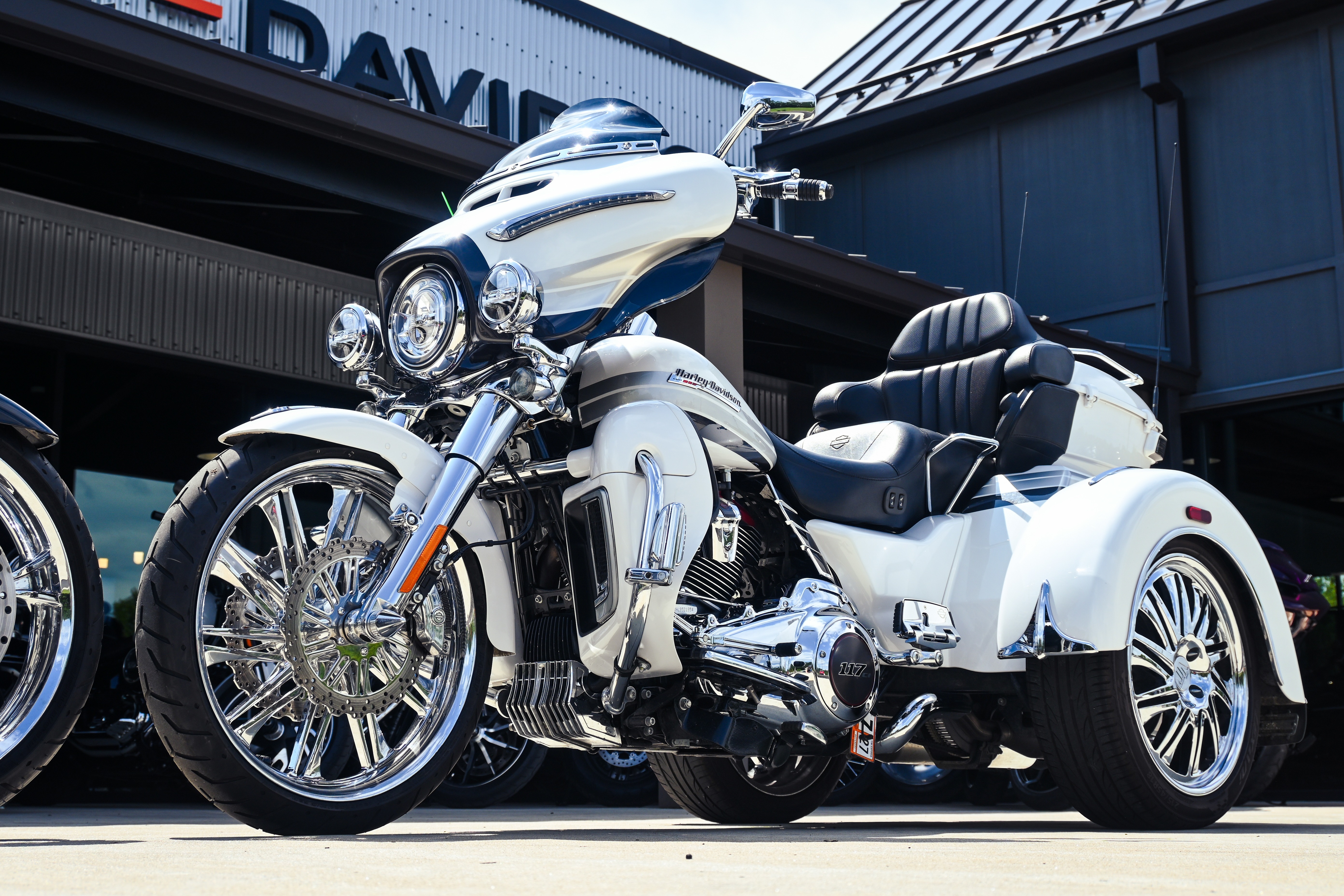 2020 Harley-Davidson CVO™ Tri Glide® CVO in Ruckersville, VA